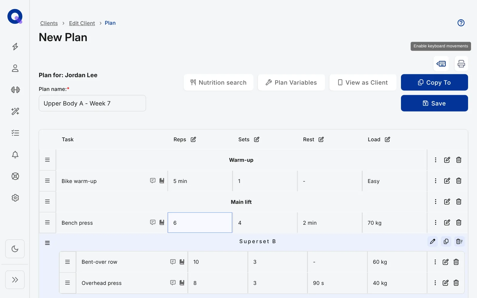The plan builder with the keyboard icon switched on, its Enable keyboard movements tooltip showing, and the Reps cell of the Bench press row outlined in blue